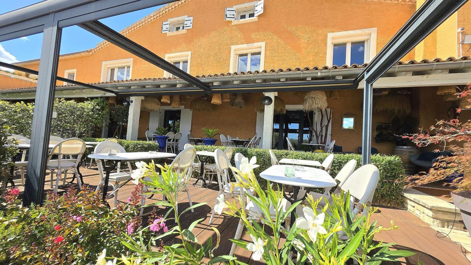 Hotel Le Saint-Genies Uzès Eksteriør bilde