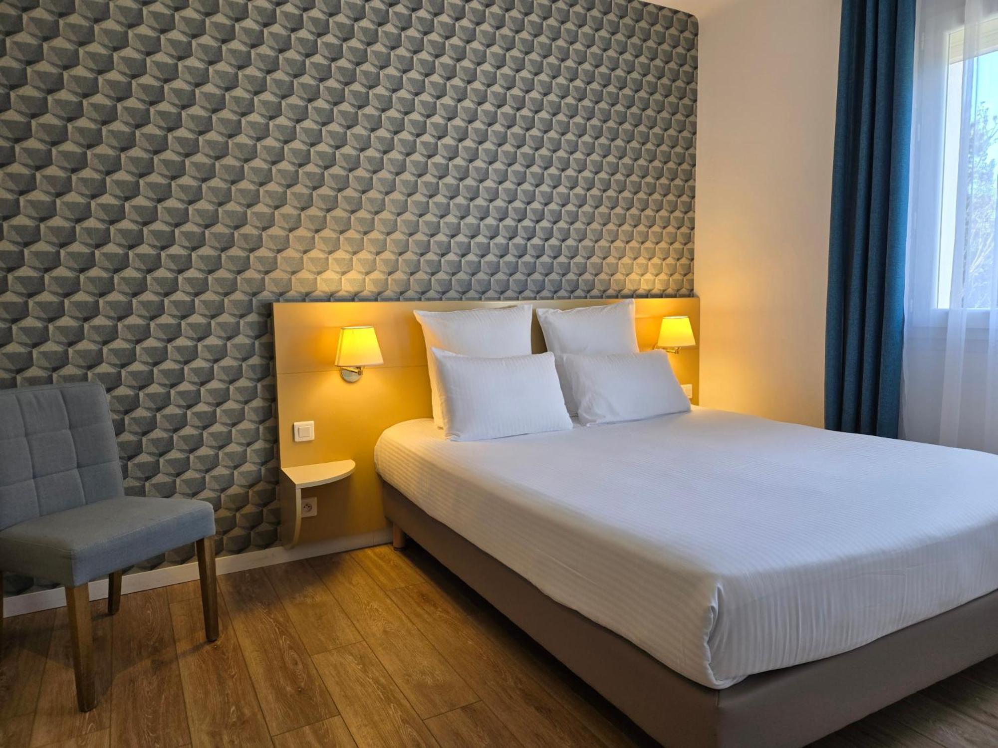 Hotel Le Saint-Genies Uzès Eksteriør bilde