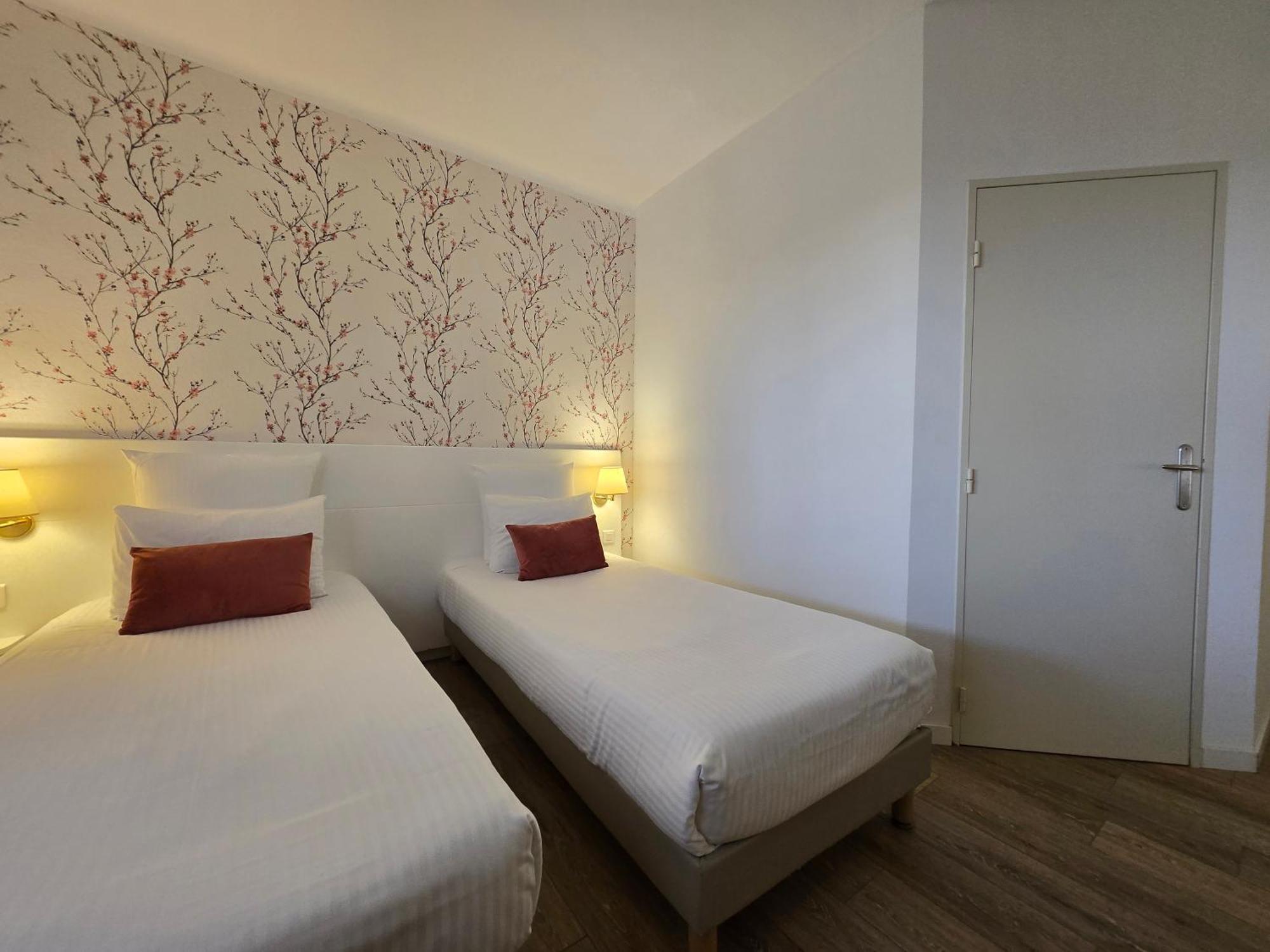 Hotel Le Saint-Genies Uzès Eksteriør bilde