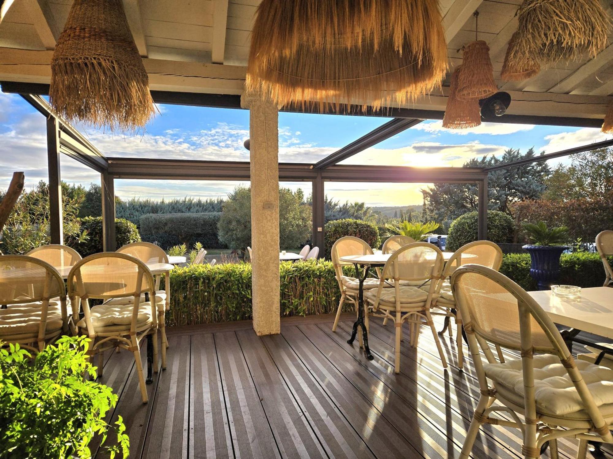 Hotel Le Saint-Genies Uzès Eksteriør bilde