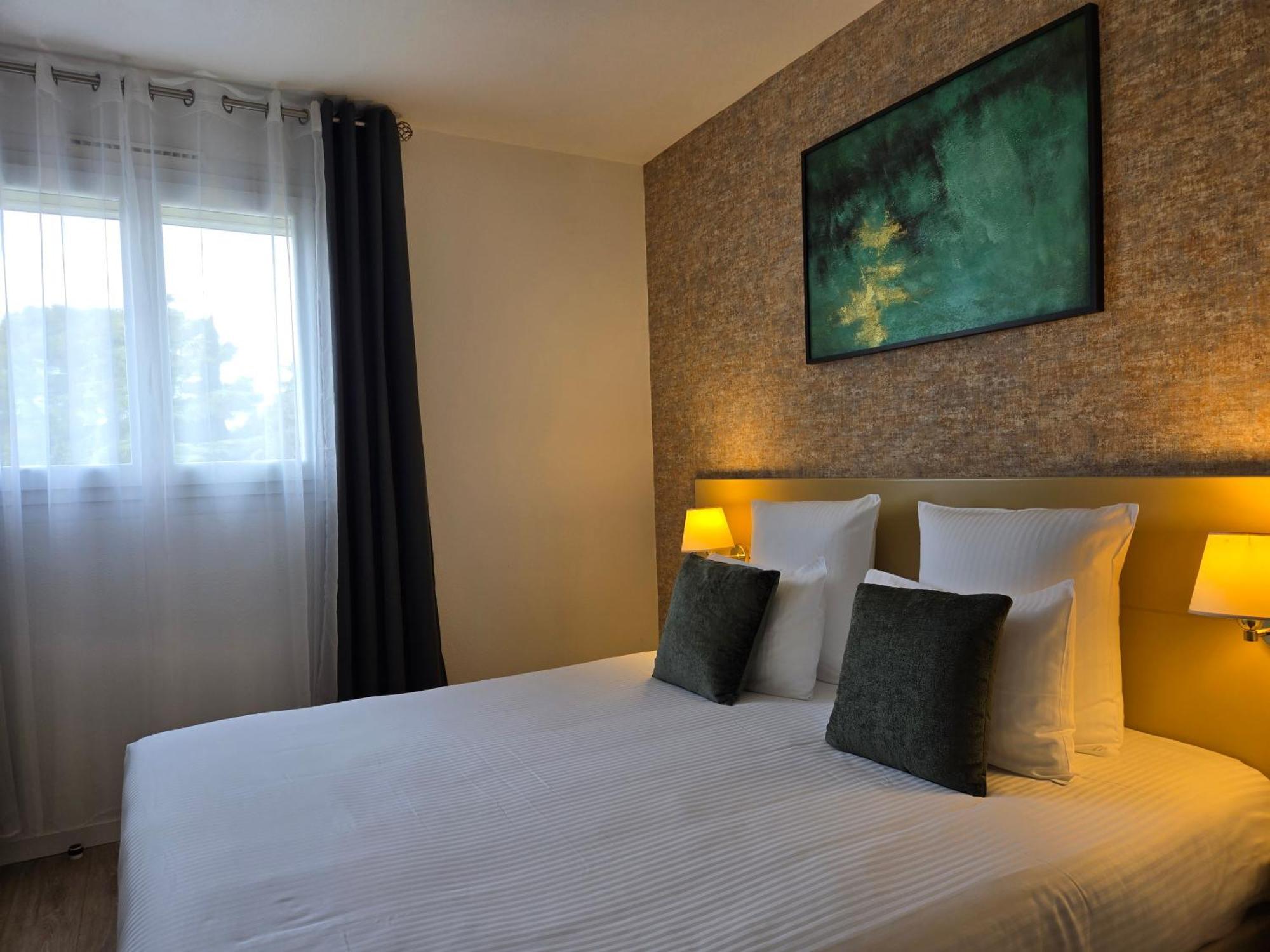 Hotel Le Saint-Genies Uzès Eksteriør bilde