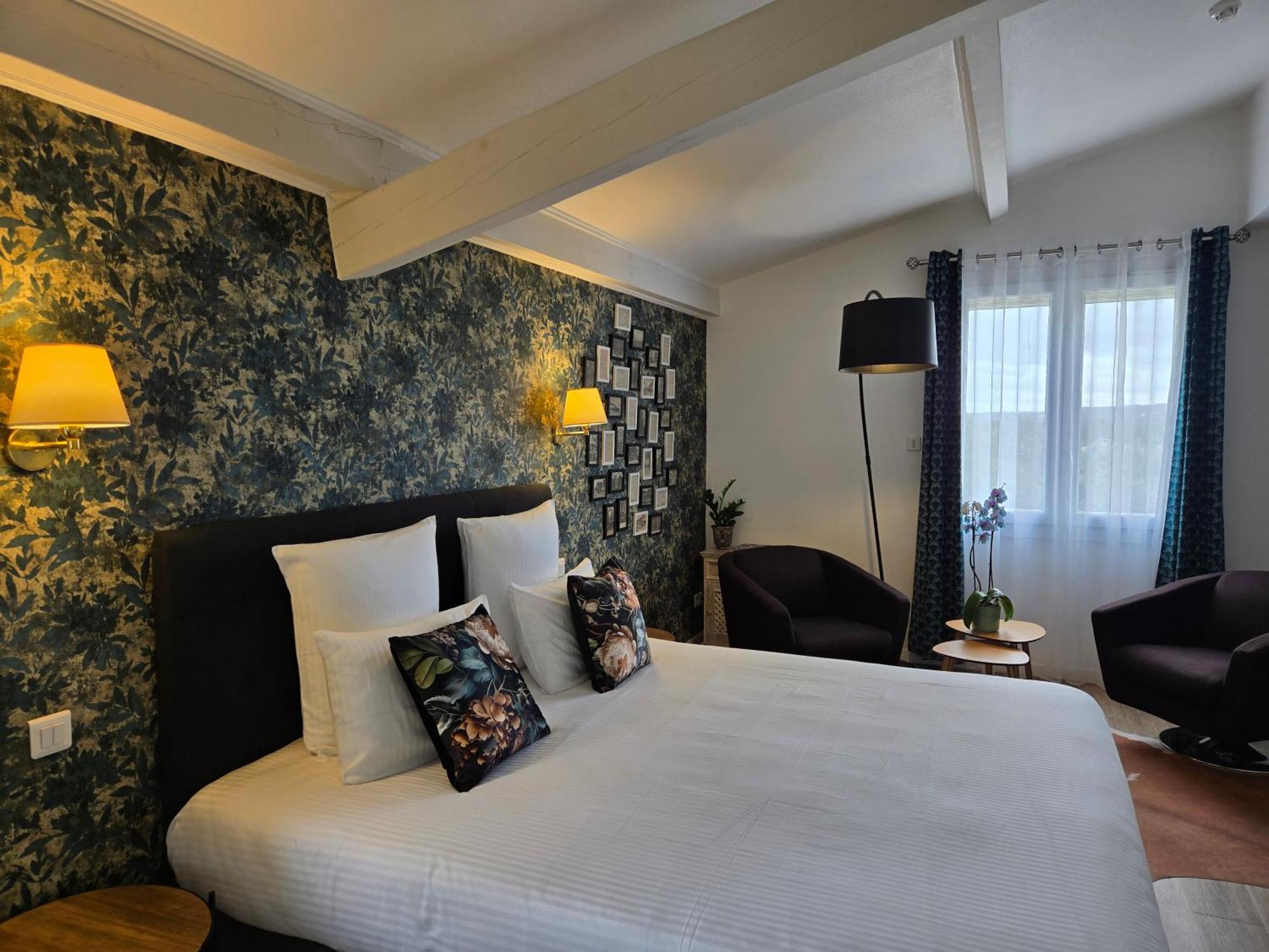 Hotel Le Saint-Genies Uzès Eksteriør bilde