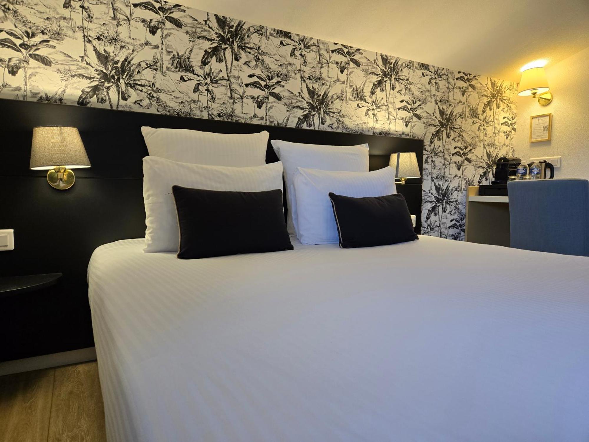 Hotel Le Saint-Genies Uzès Eksteriør bilde