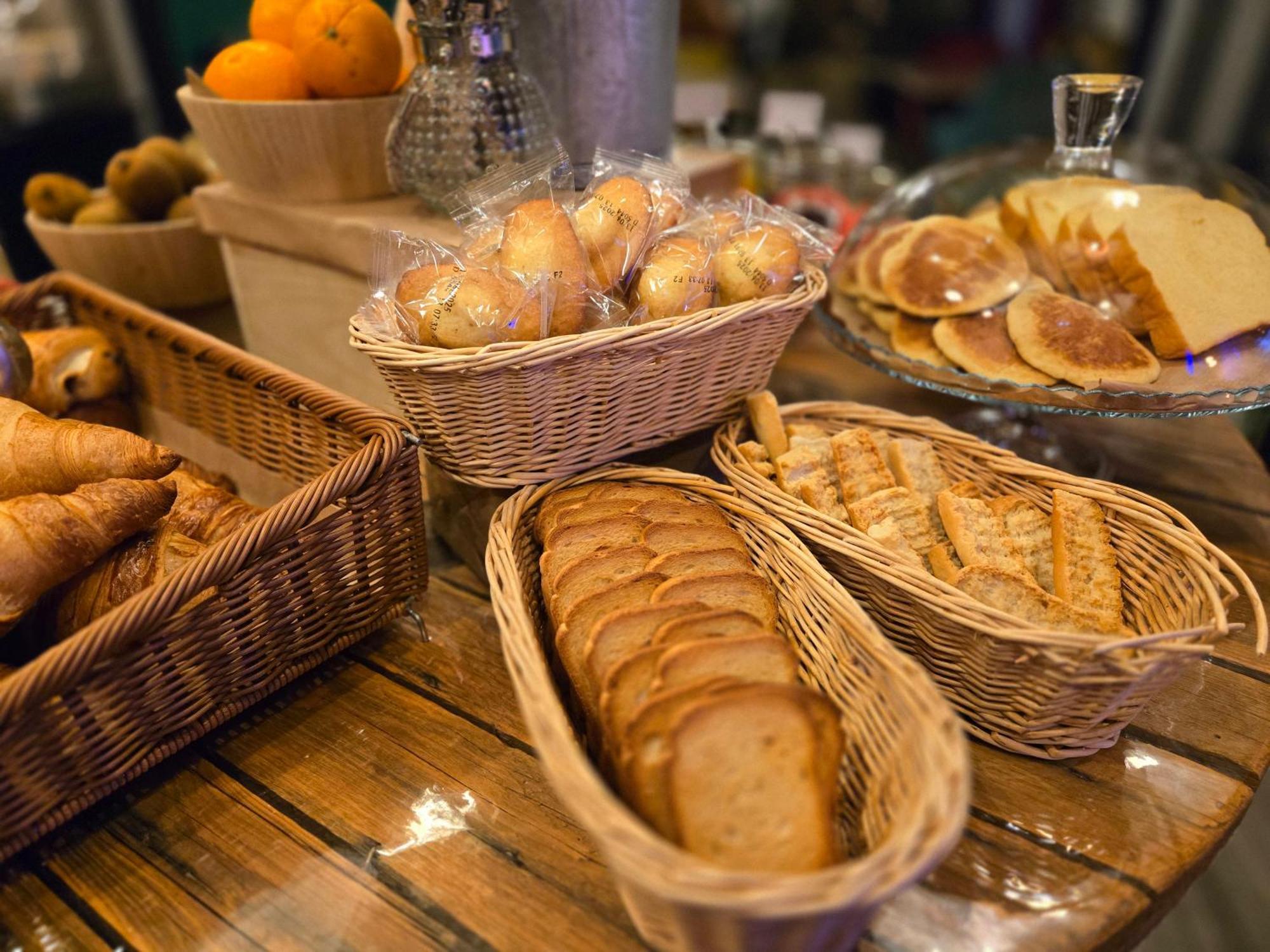 Hotel Le Saint-Genies Uzès Eksteriør bilde