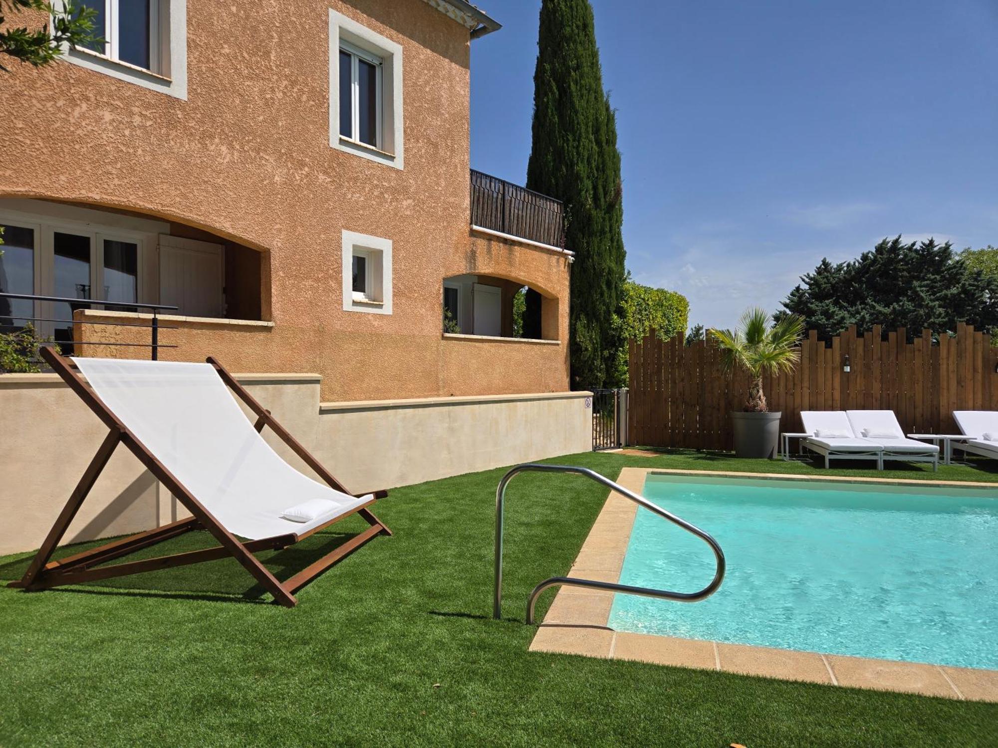 Hotel Le Saint-Genies Uzès Eksteriør bilde