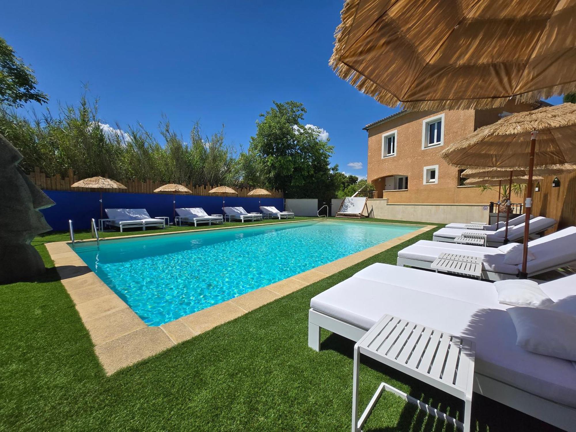 Hotel Le Saint-Genies Uzès Eksteriør bilde
