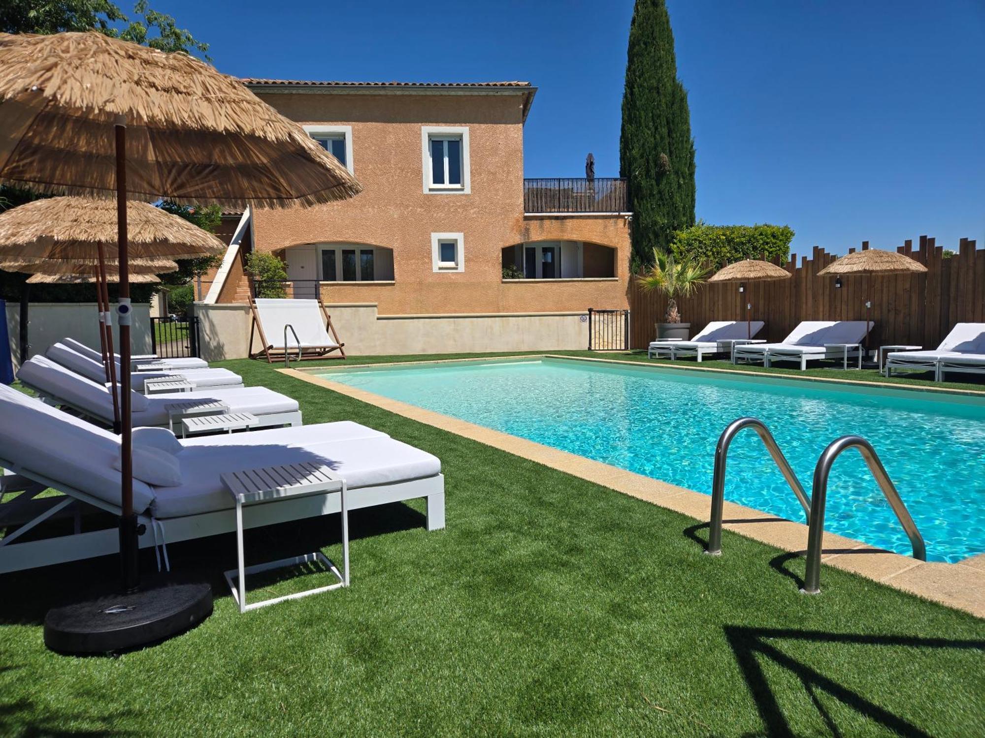 Hotel Le Saint-Genies Uzès Eksteriør bilde